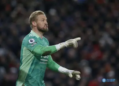 足球：大器晚成，从莱斯特城开始